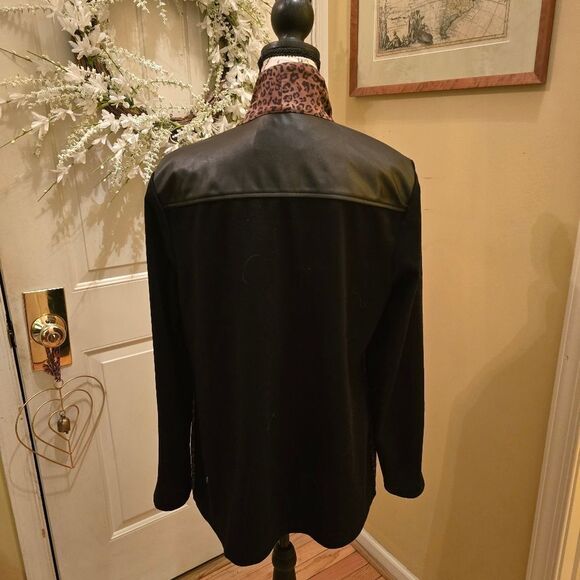 FAUX SUEDE/ FAUX LEATHER OPEN LEOPARD JACKET - Picture 6 of 8